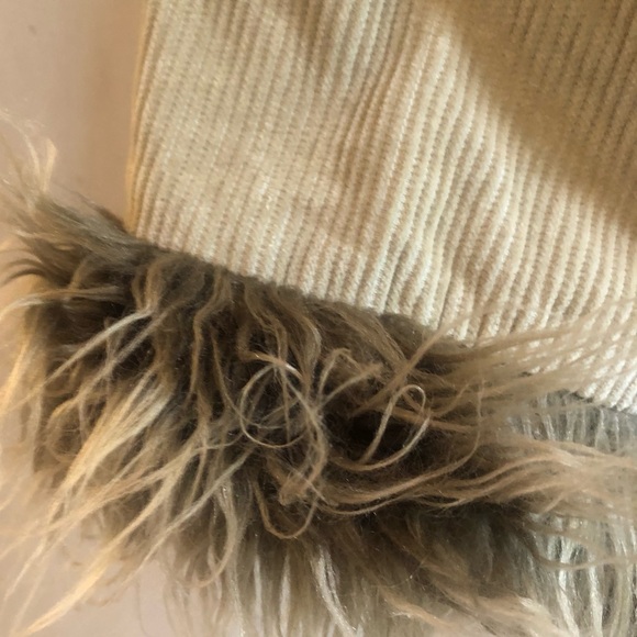 Esprit Camel Wide Wale  Corduroy Jacket with Faux Furry Trim. EUC! Women’s Med. - Picture 7 of 16